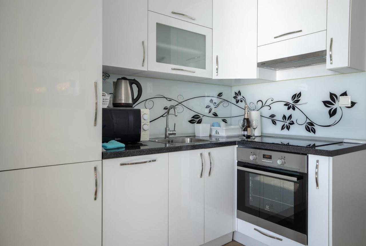 Apartman Nimfa Apartment Игране Екстериор снимка