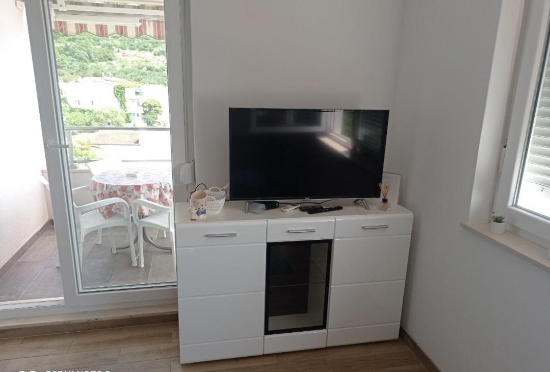 Apartman Nimfa Apartment Игране Екстериор снимка